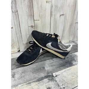 Vintage Nike Shoes